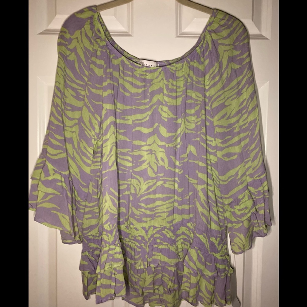 NWT Fever lavender and light green babydoll top.